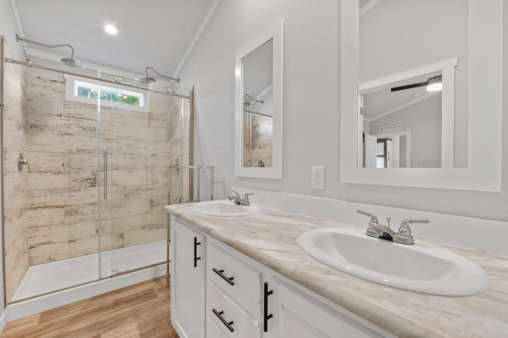 220 Kokomo Run Property Photo 10