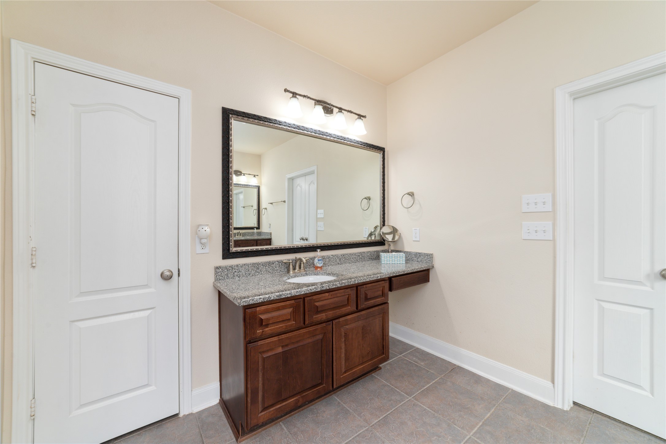 10418 Pladdawa Lane Property Photo 23