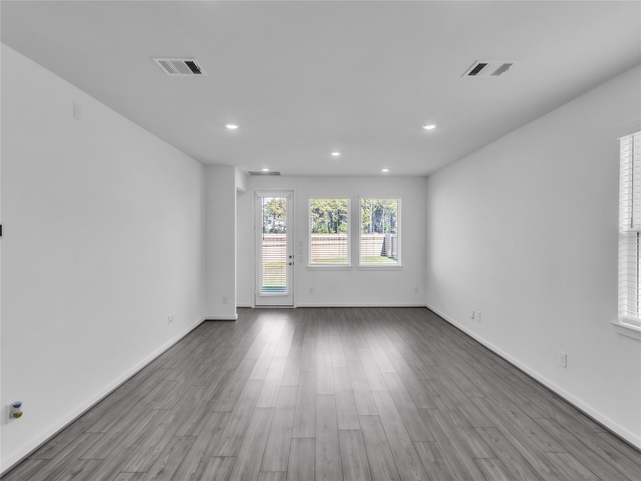 7734 Primrose Myrtle Lane Property Photo 19