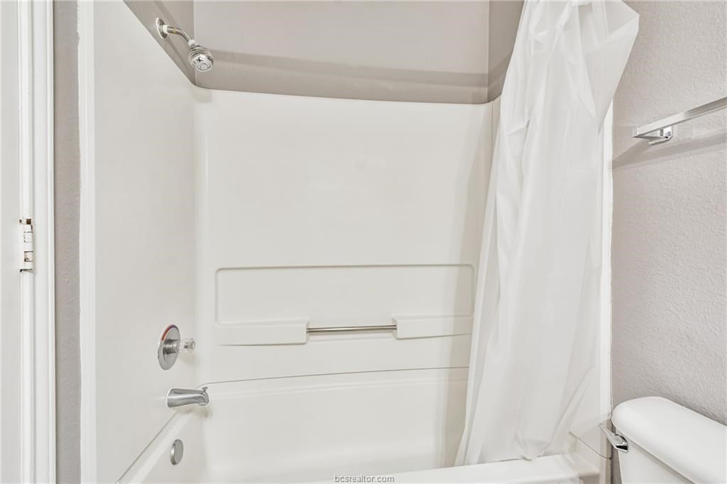 529 Southwest Parkway Parkway 203 Property Photo 26