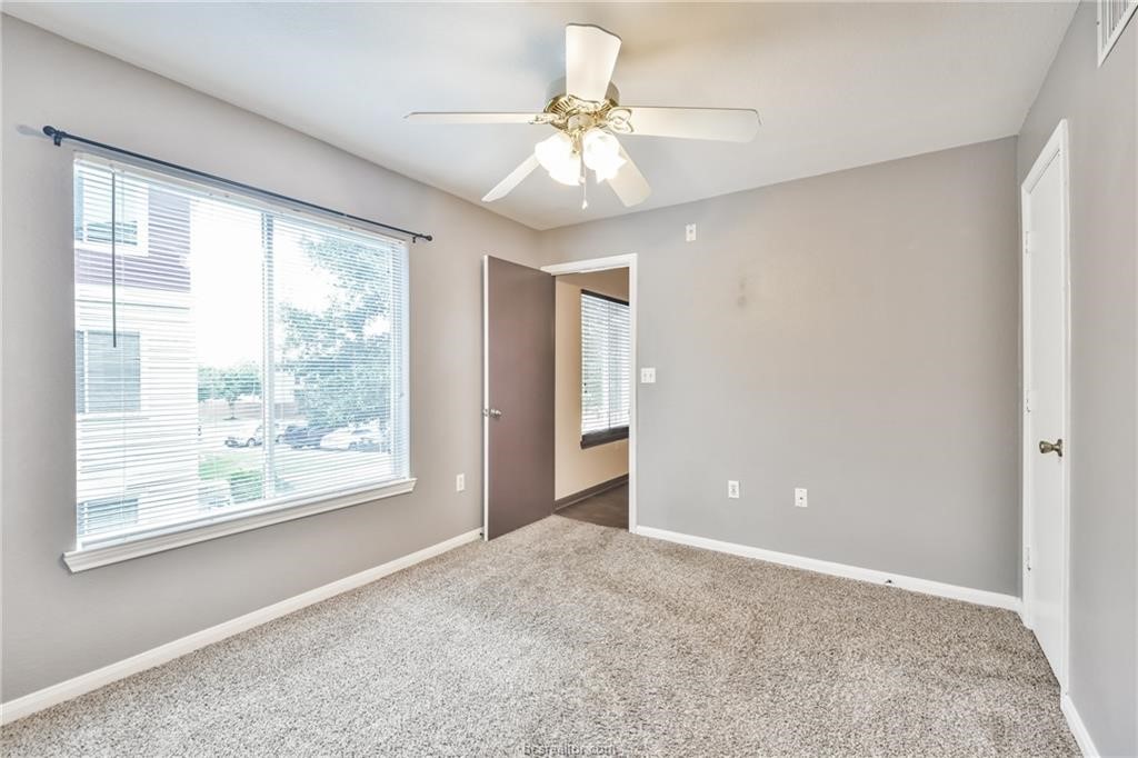 529 Southwest Parkway Parkway 203 Property Photo 28