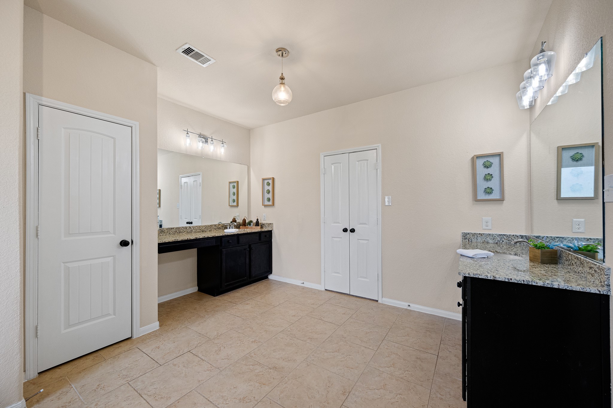 7411 Tejas Lakes Trail Property Photo 21