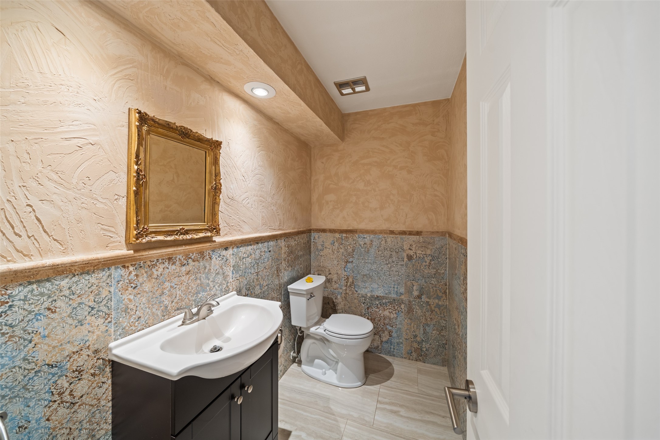 2918 Kings Forest Drive Property Photo 38