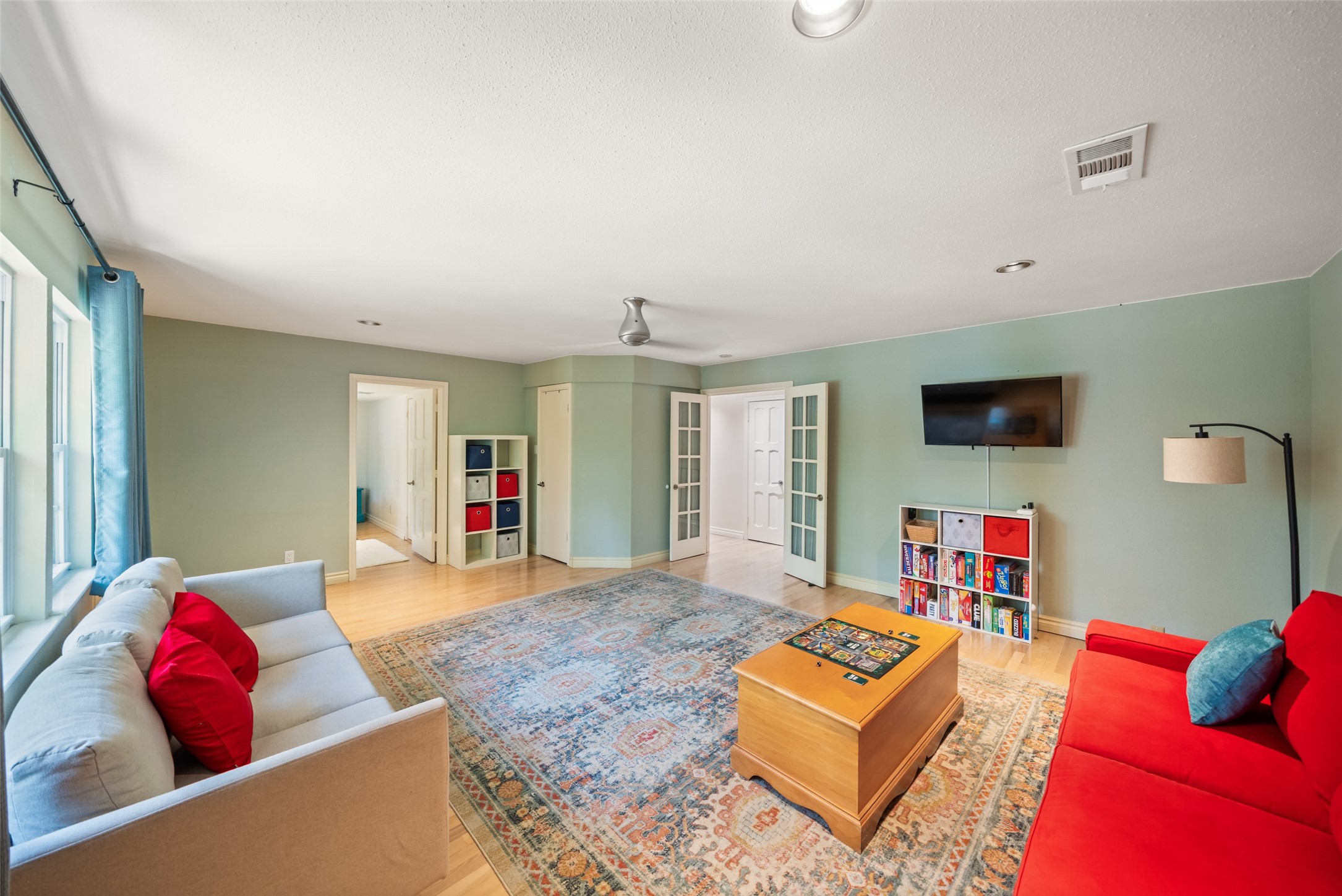 2918 Kings Forest Drive Property Photo 40
