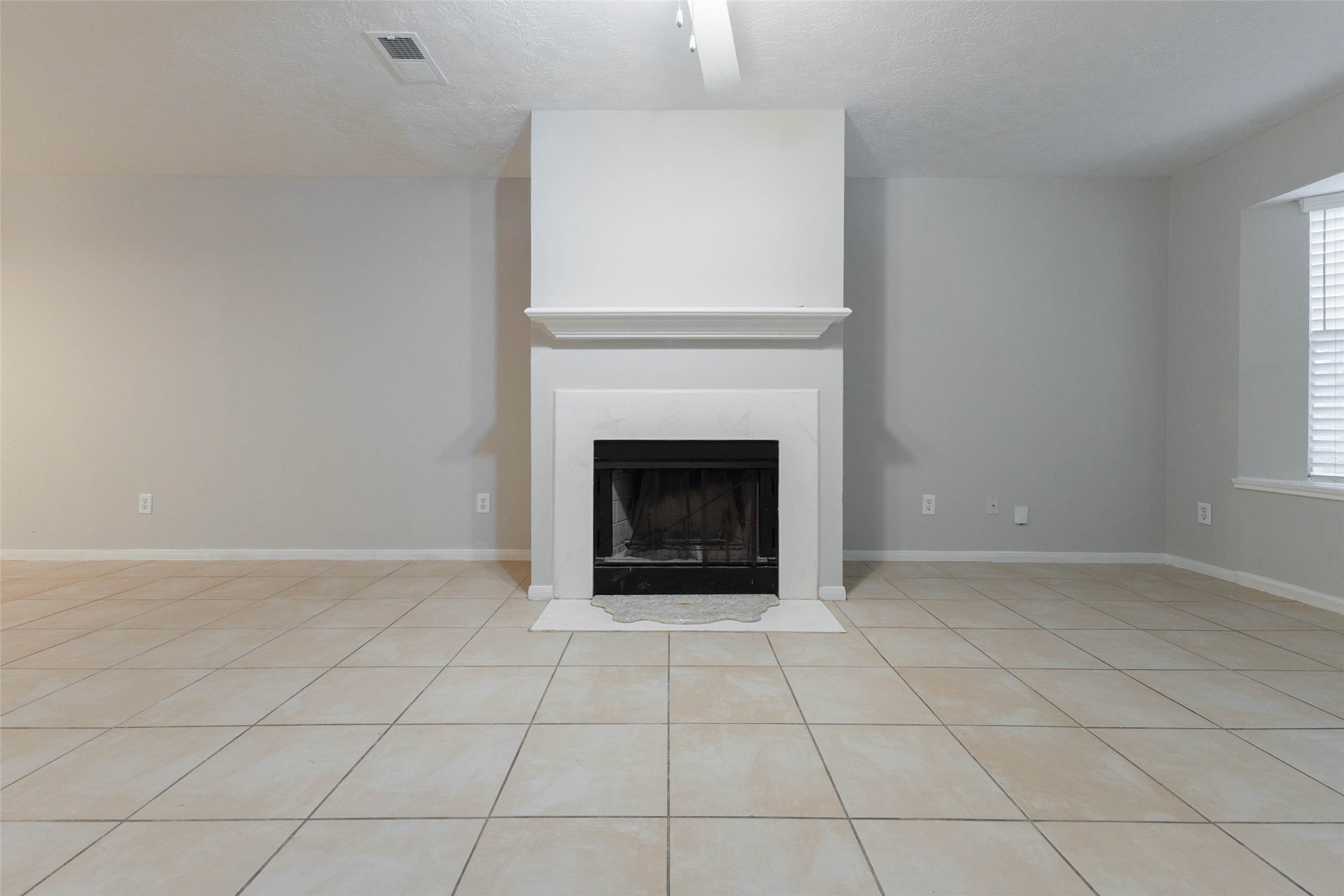 10502 Mist Lane Property Photo 9