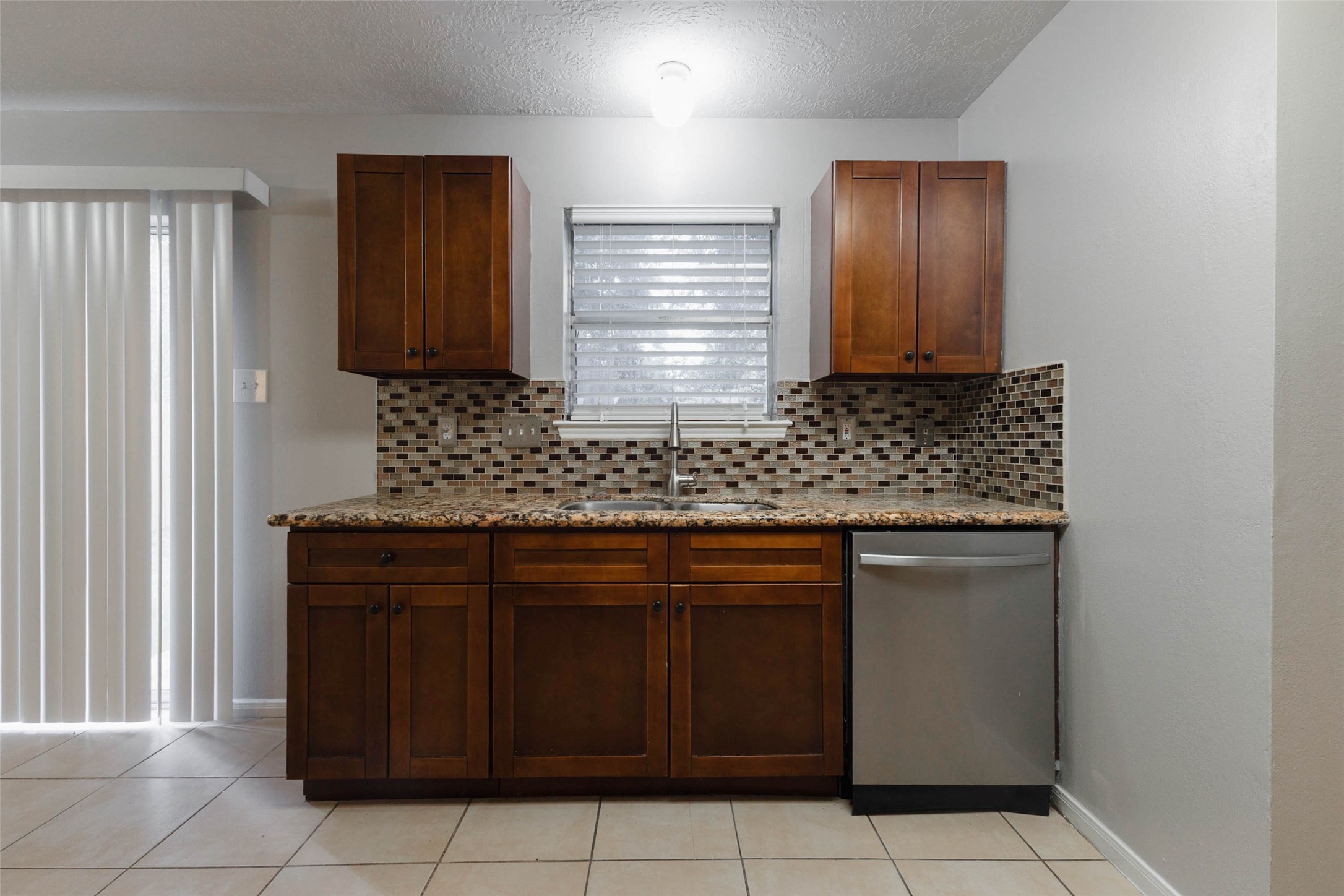 10502 Mist Lane Property Photo 15