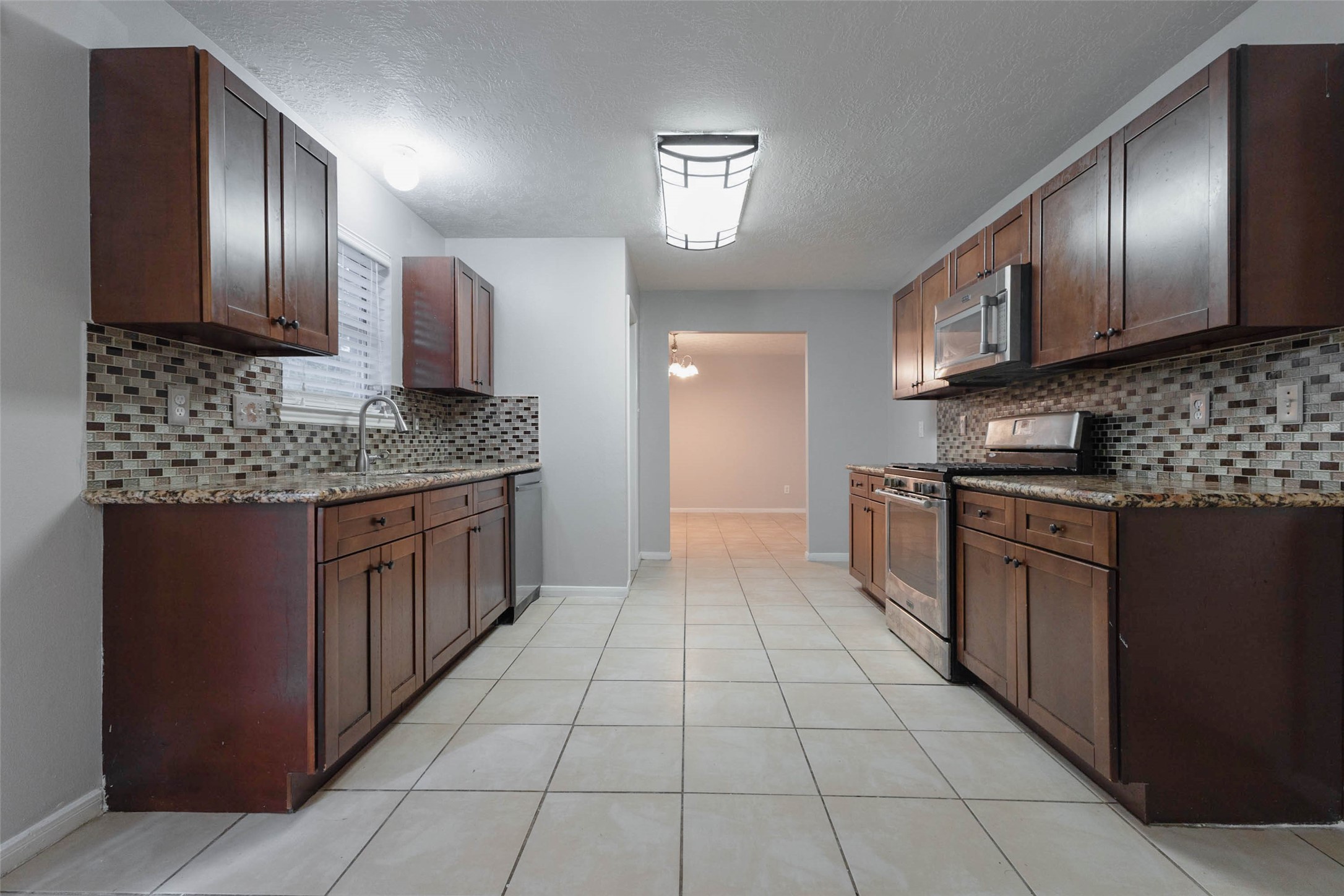10502 Mist Lane Property Photo 18