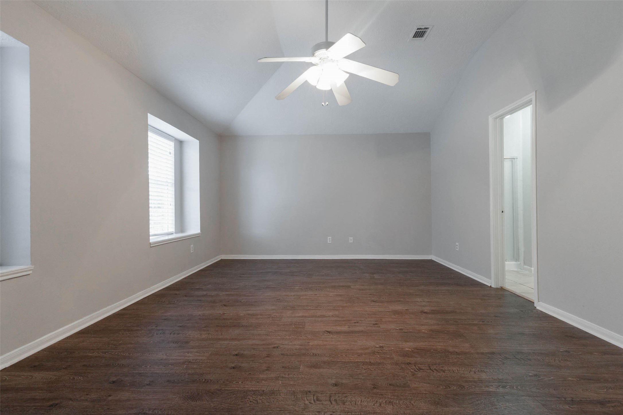 10502 Mist Lane Property Photo 22