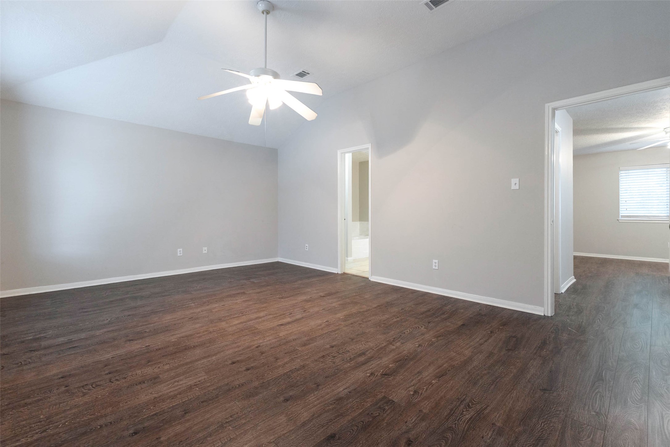 10502 Mist Lane Property Photo 23