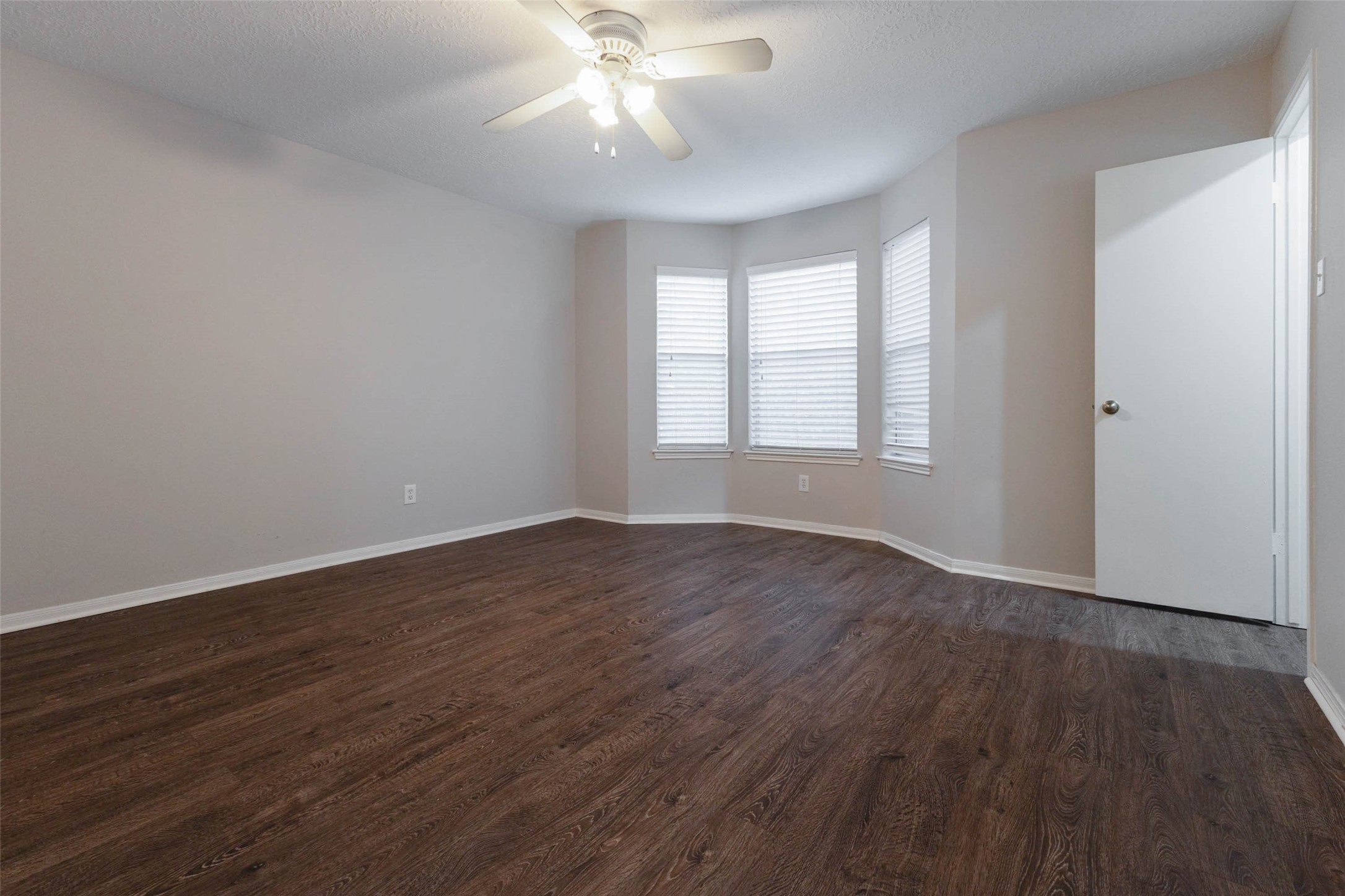 10502 Mist Lane Property Photo 33