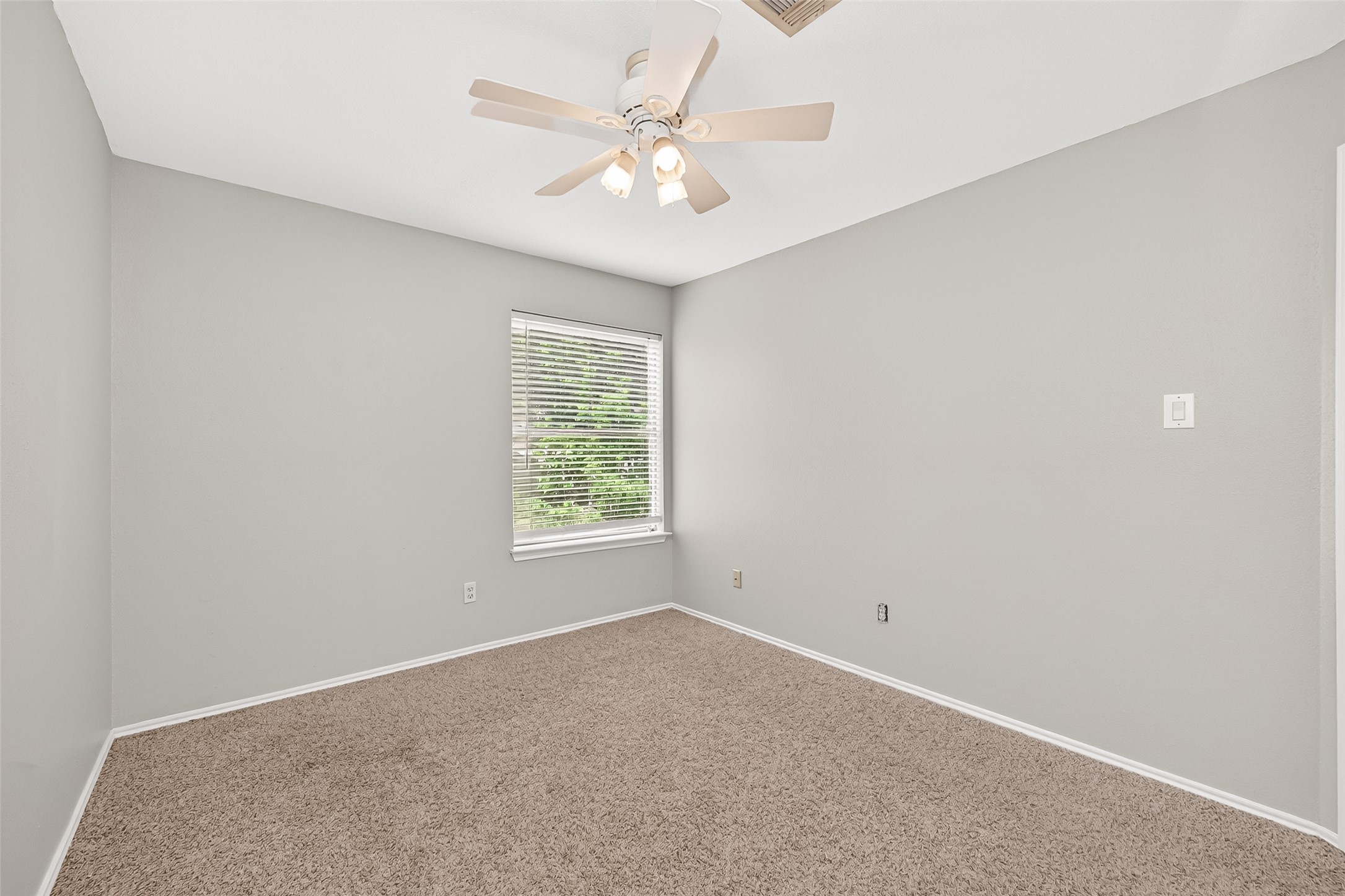 10414 Green Valley Ln Property Photo 27
