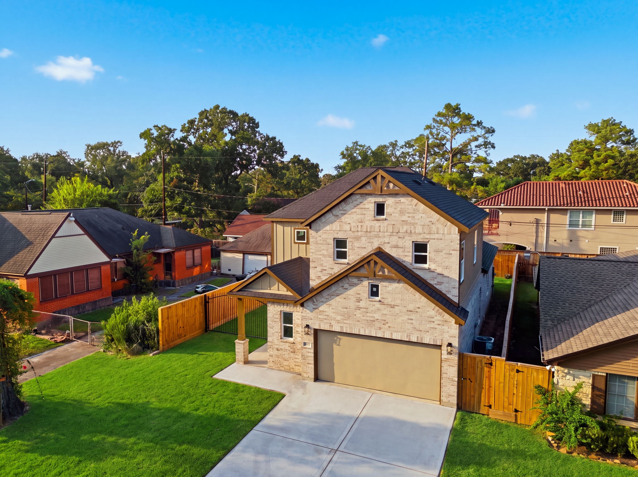 6613 Merry Lane Property Photo 4