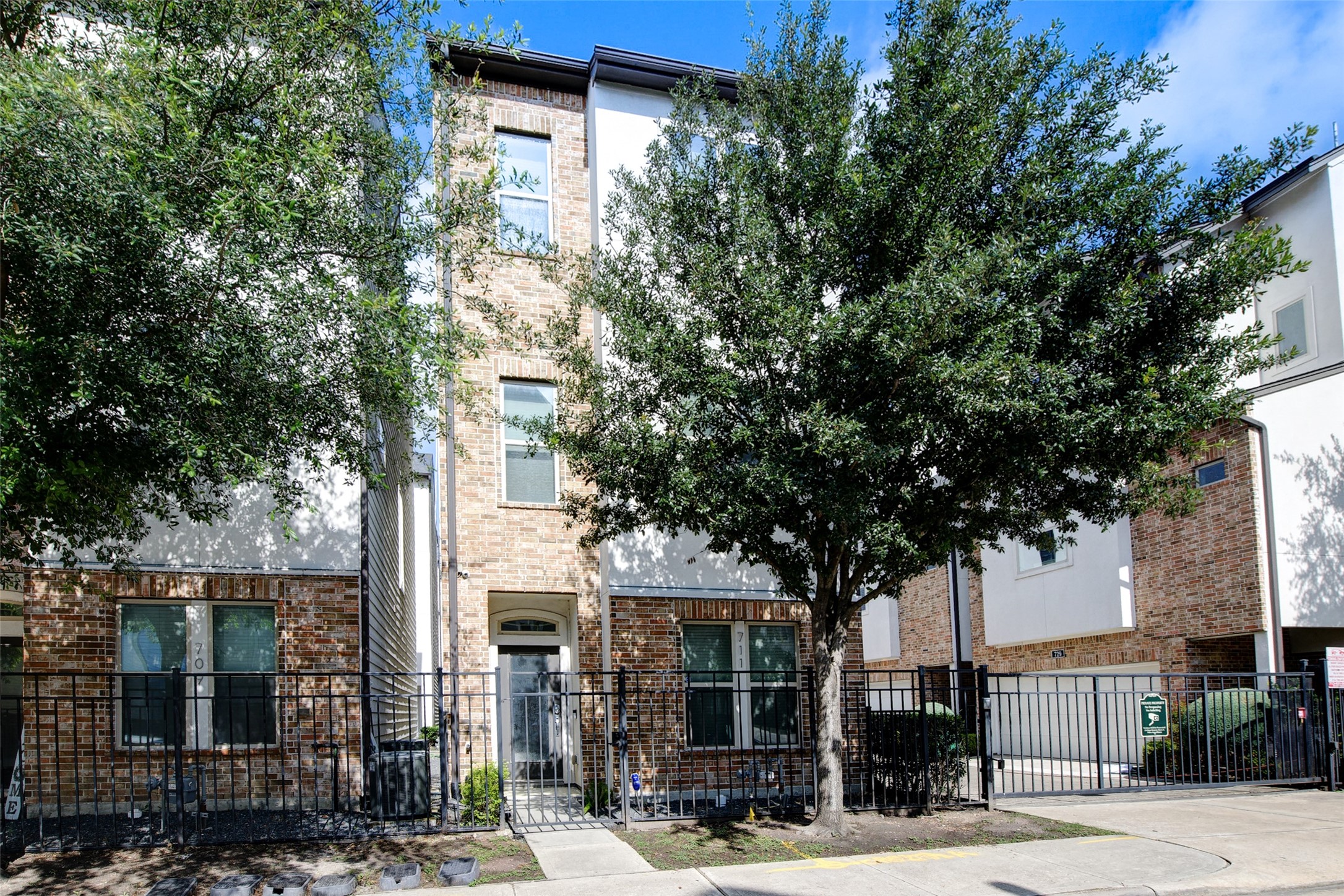 711 Schwartz Street Property Photo 1
