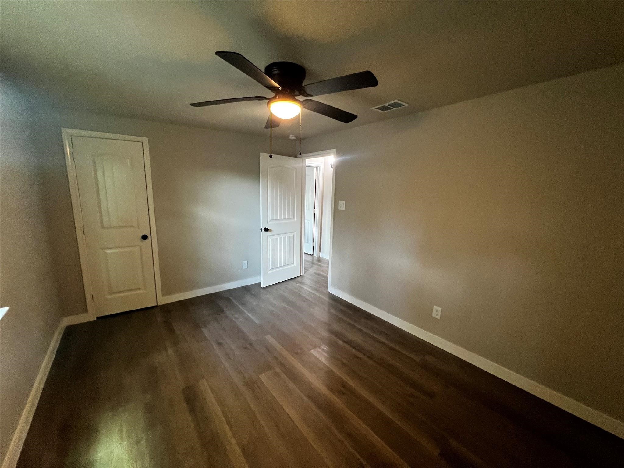 1801 Norlinda Street Property Photo 2