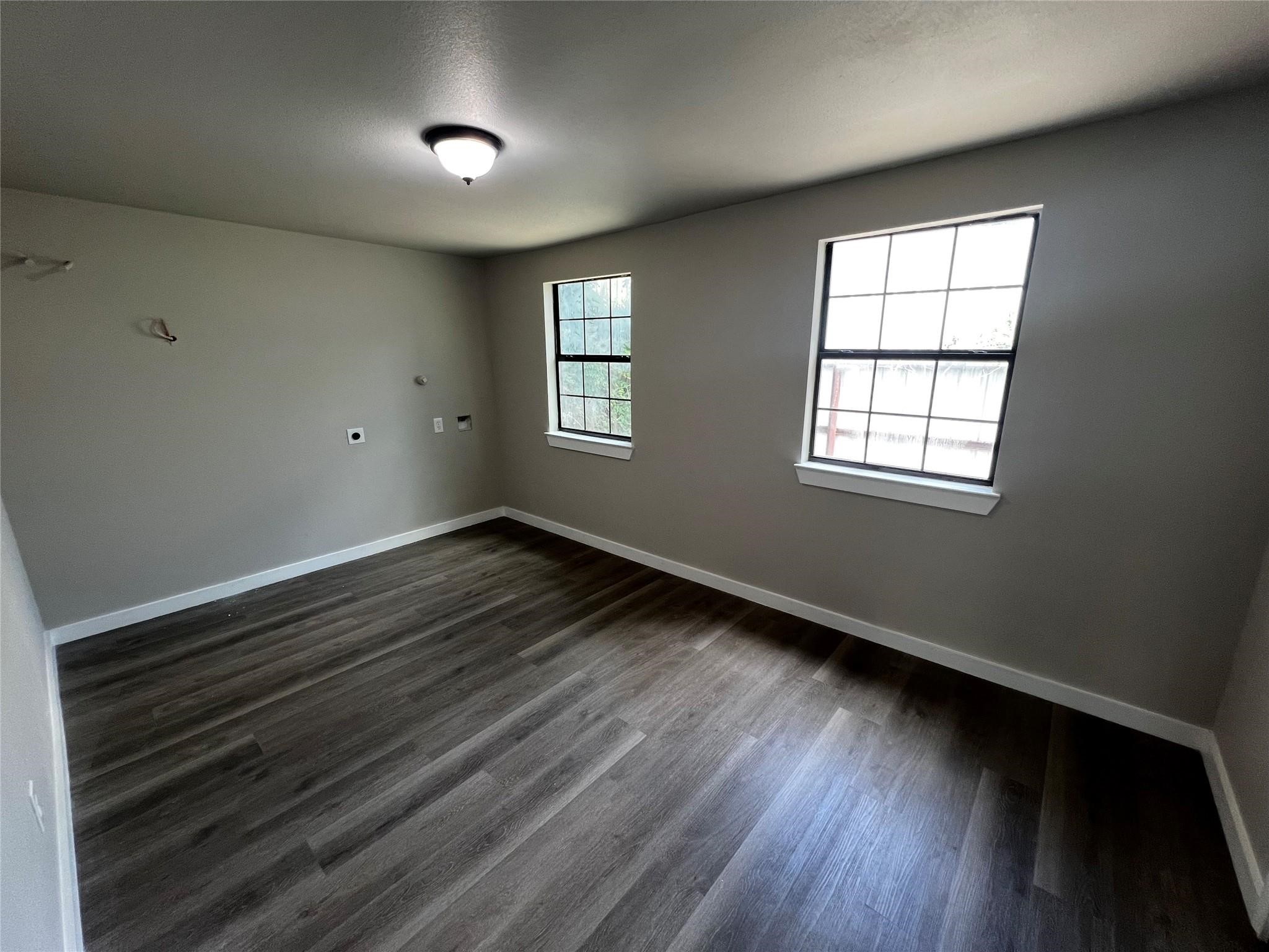 1801 Norlinda Street Property Photo 4
