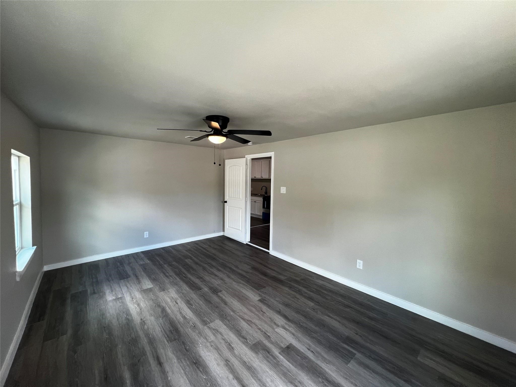 1801 Norlinda Street Property Photo 5