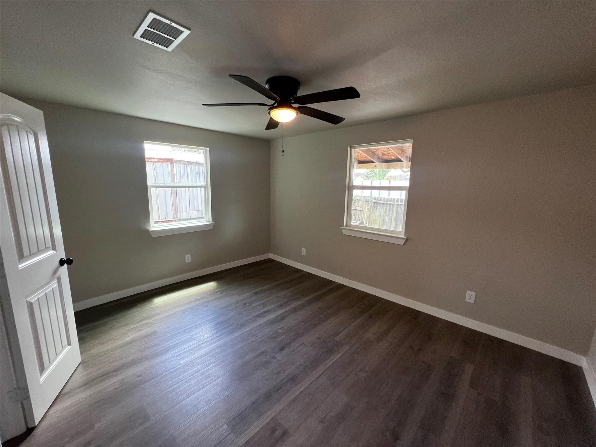 1801 Norlinda Street Property Photo 7