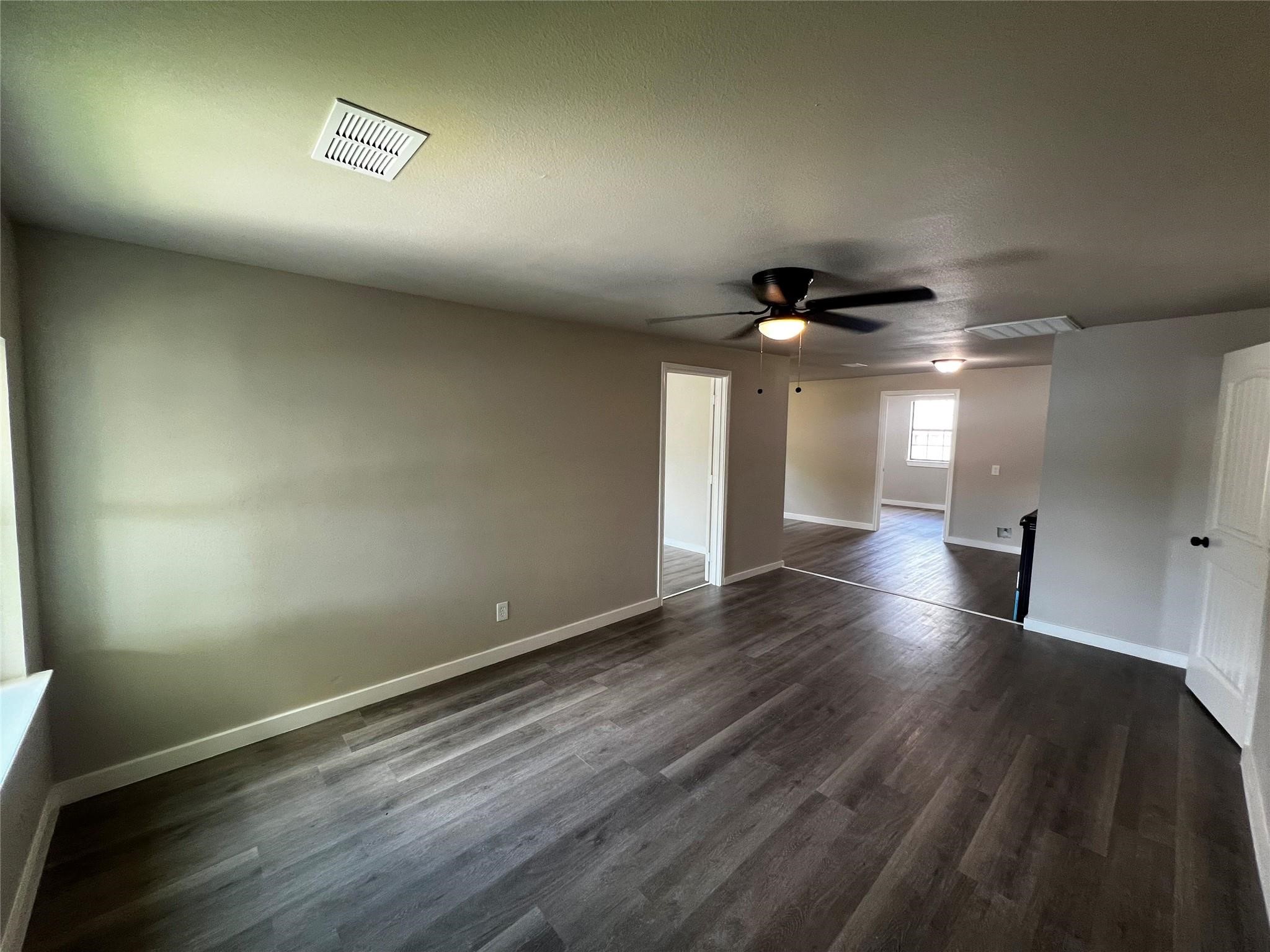 1801 Norlinda Street Property Photo 9