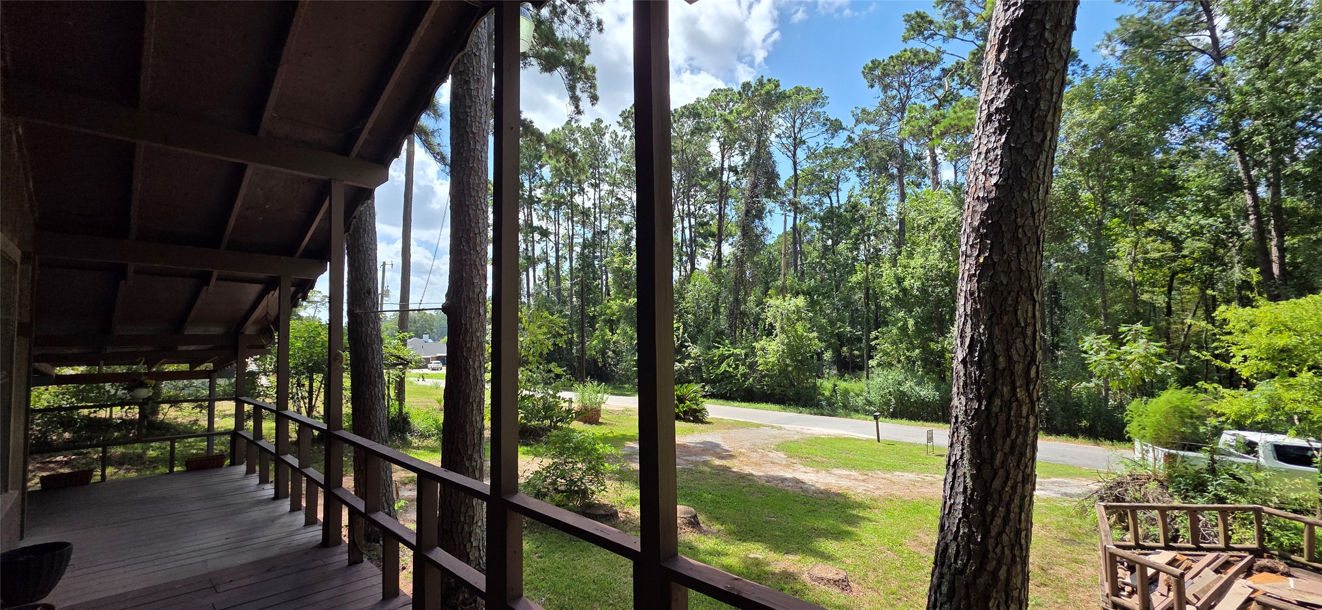 131 Cove Drive Property Photo 4