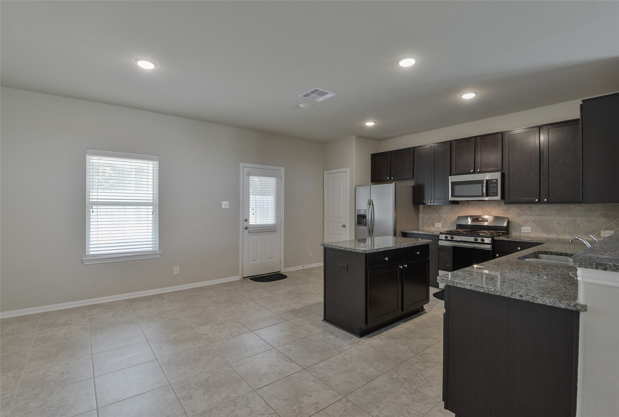 614 Pequin Road Property Photo 11