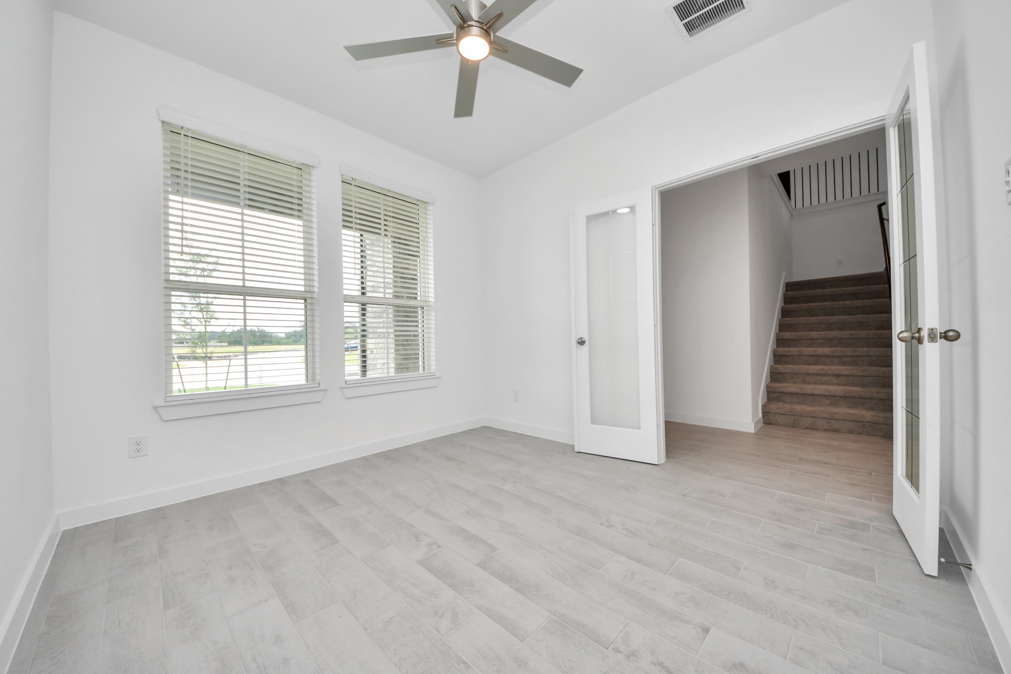2942 Bury Park Drive Property Photo 7
