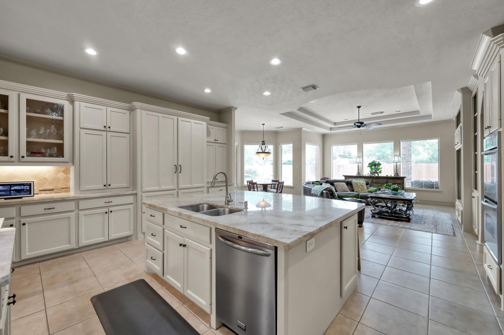 13914 Rustic Hills Lane Property Photo 14