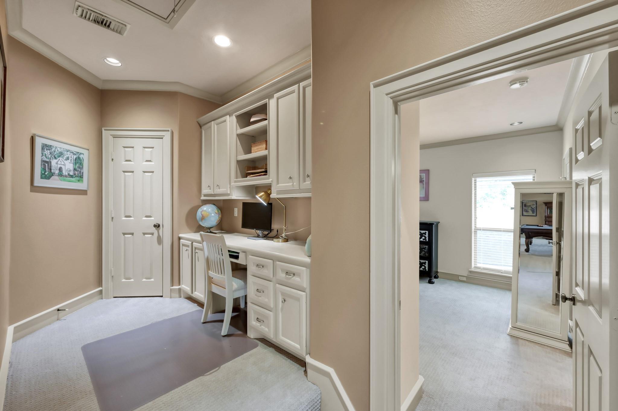 13914 Rustic Hills Lane Property Photo 34