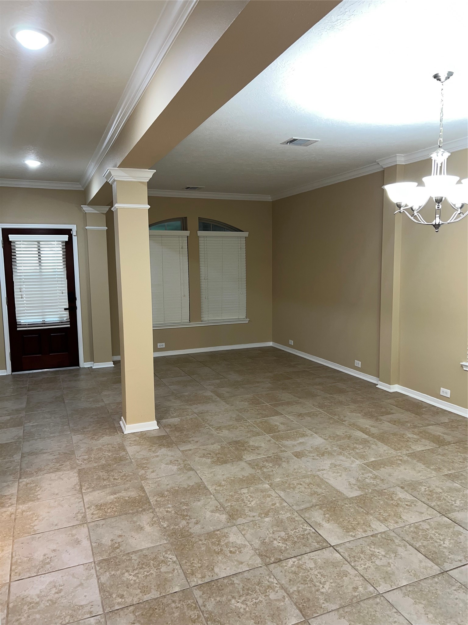 1727 Stieler Drive Property Photo 3
