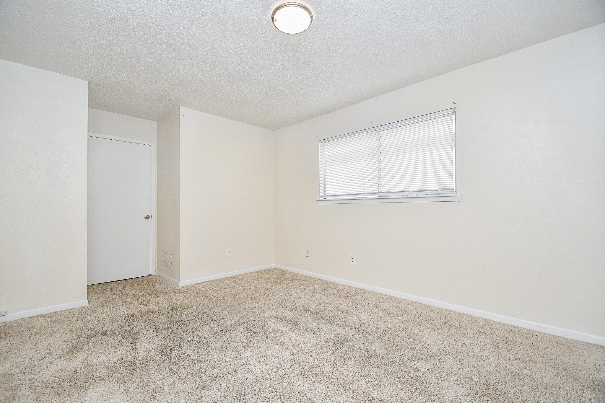 11554 Chesswood Drive Property Photo 30