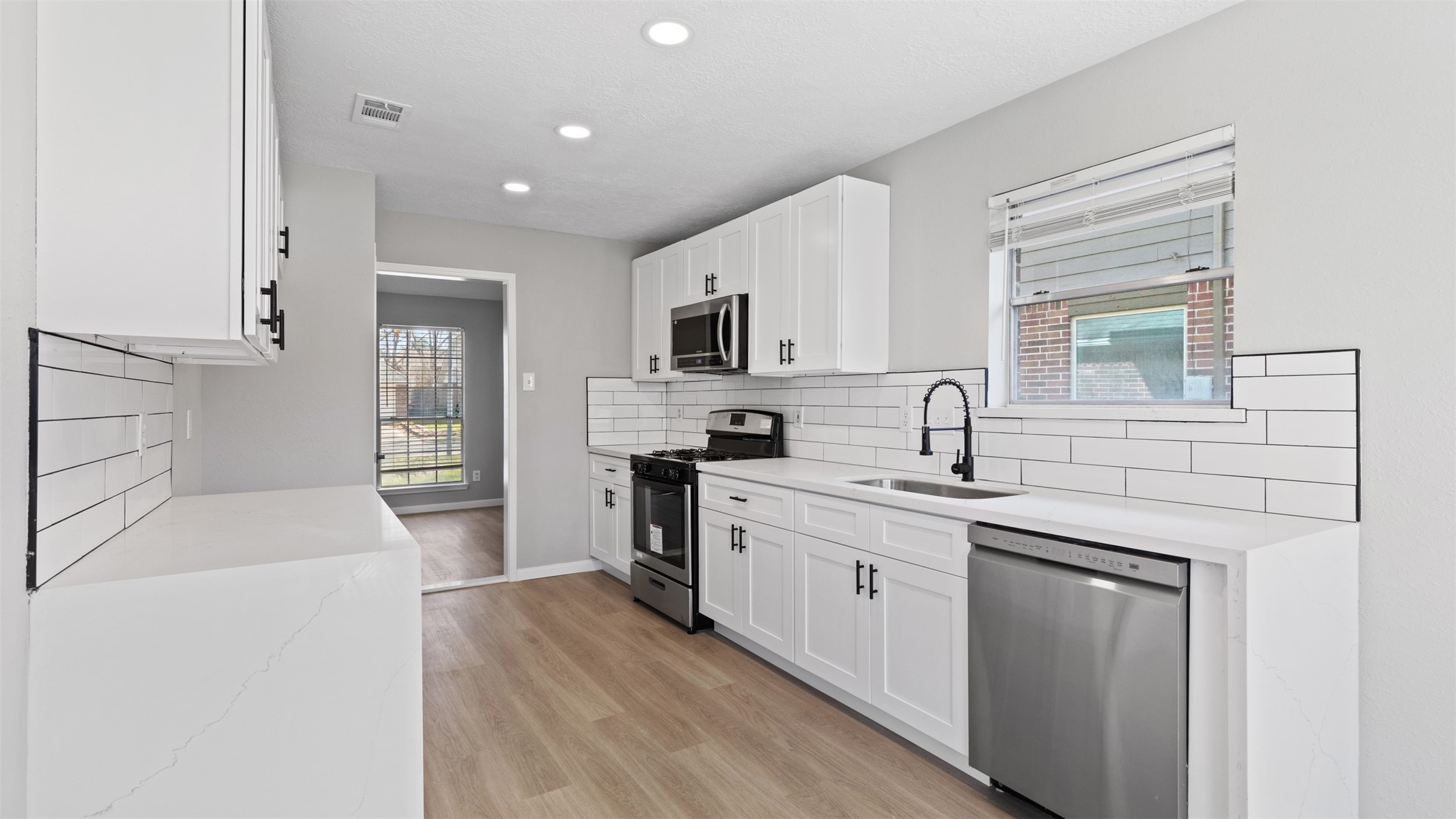23923 Spring Oak Drive Property Photo 10