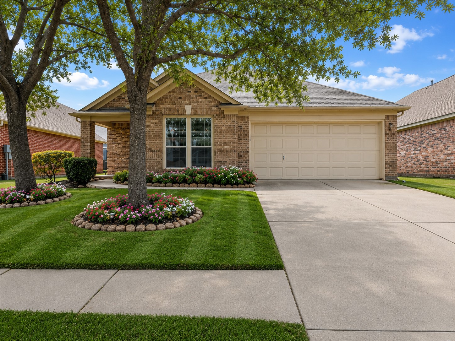 3109 Summerstorm Lane Property Photo 1