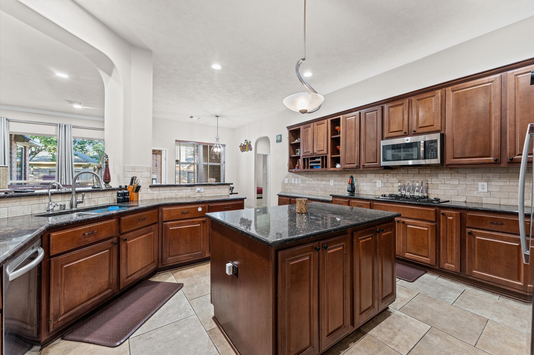6714 Sage Grass Lane Property Photo 13