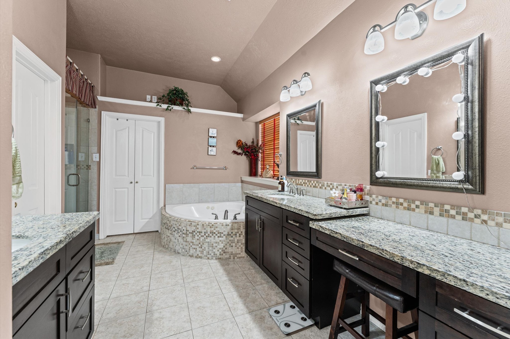 6714 Sage Grass Lane Property Photo 16