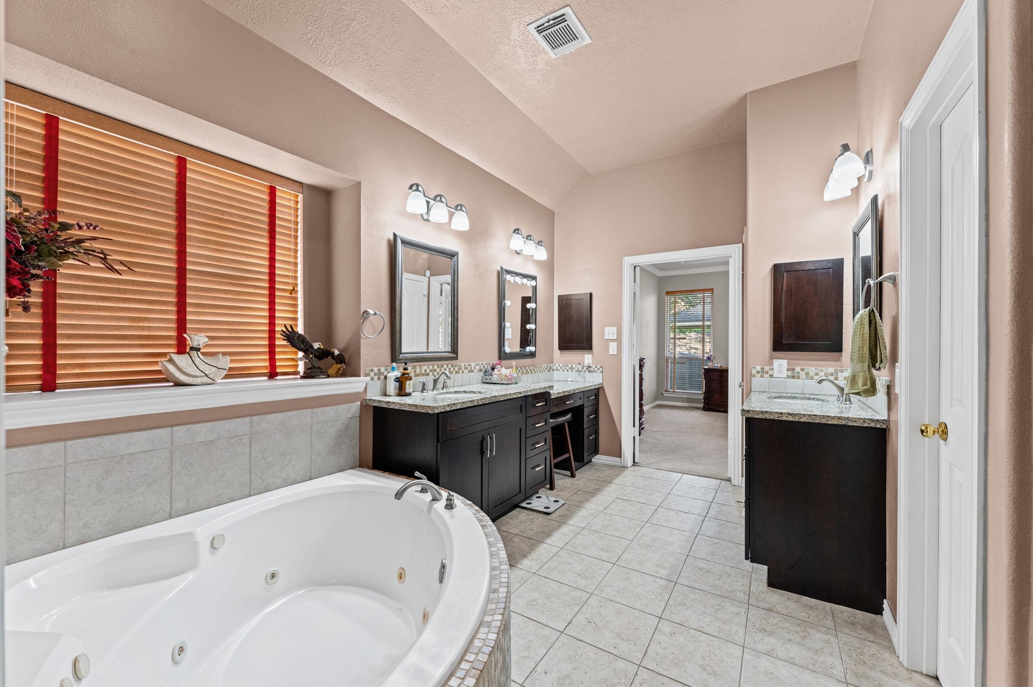 6714 Sage Grass Lane Property Photo 17