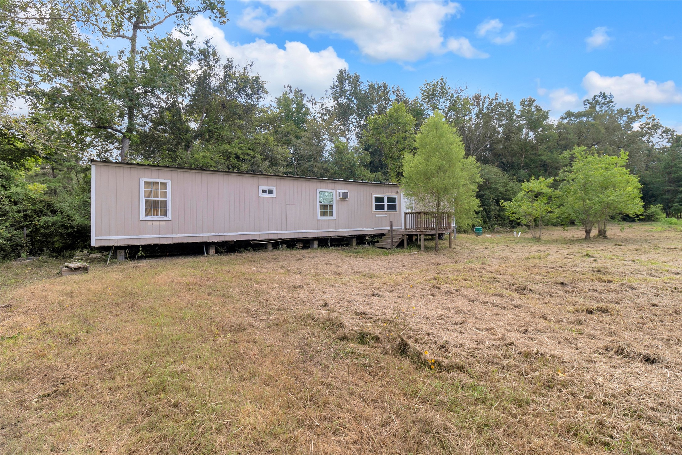 310 County Road 3280 Property Photo 7
