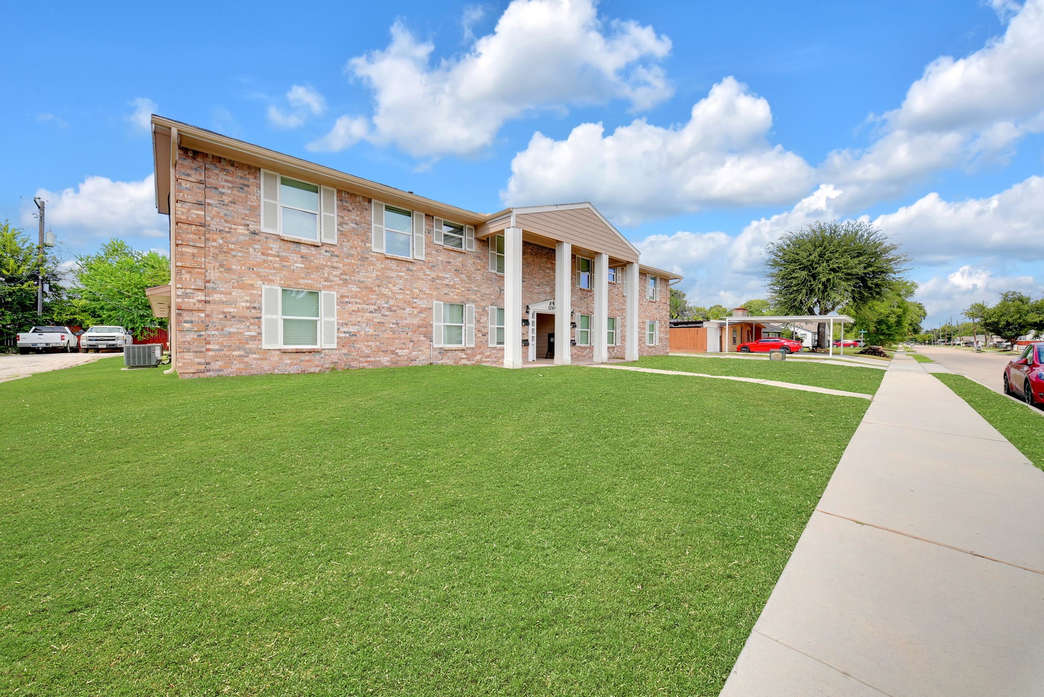 1210 Wafer Street 4 Property Photo 2