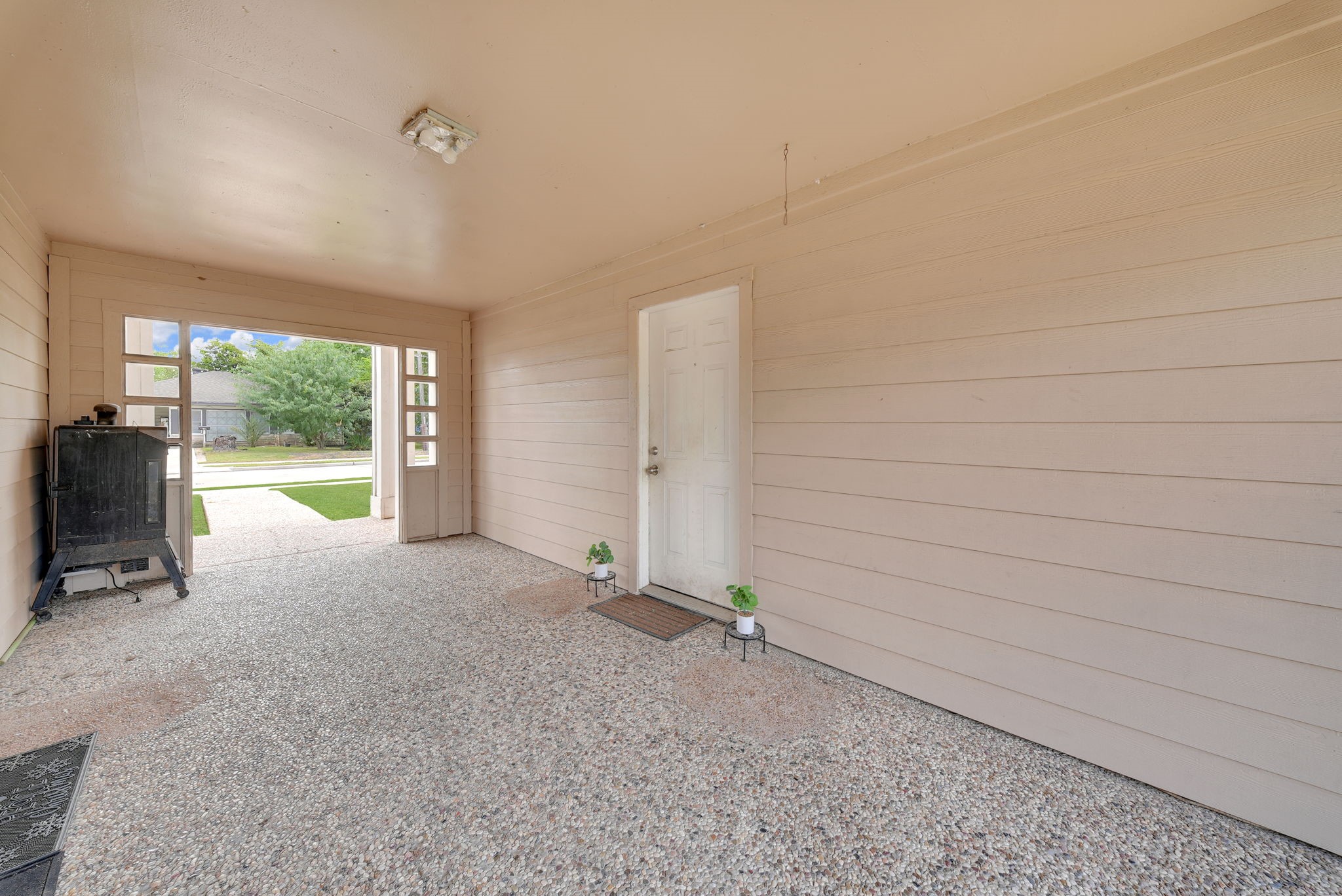 1210 Wafer Street 4 Property Photo 13