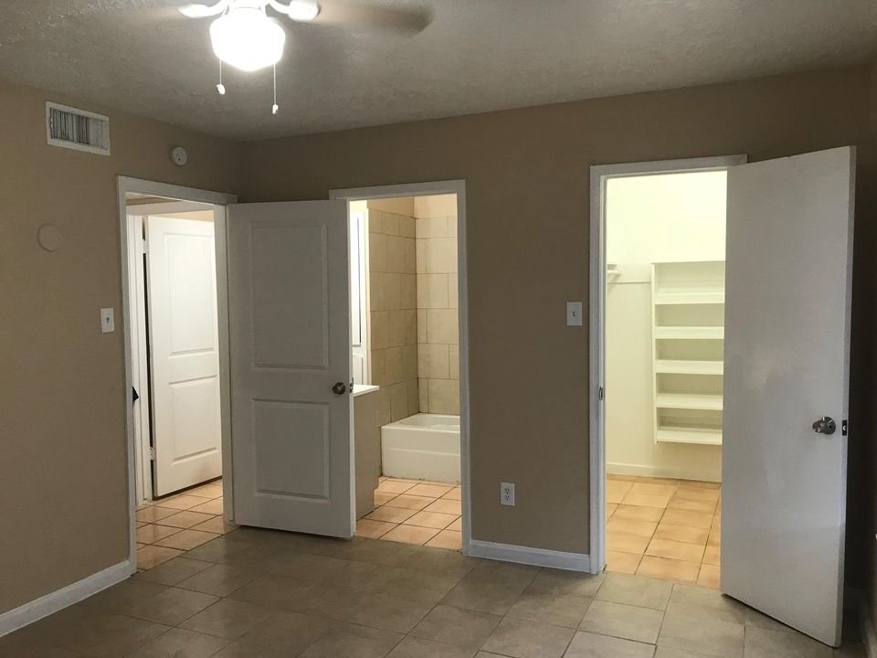 1210 Wafer Street 4 Property Photo 18