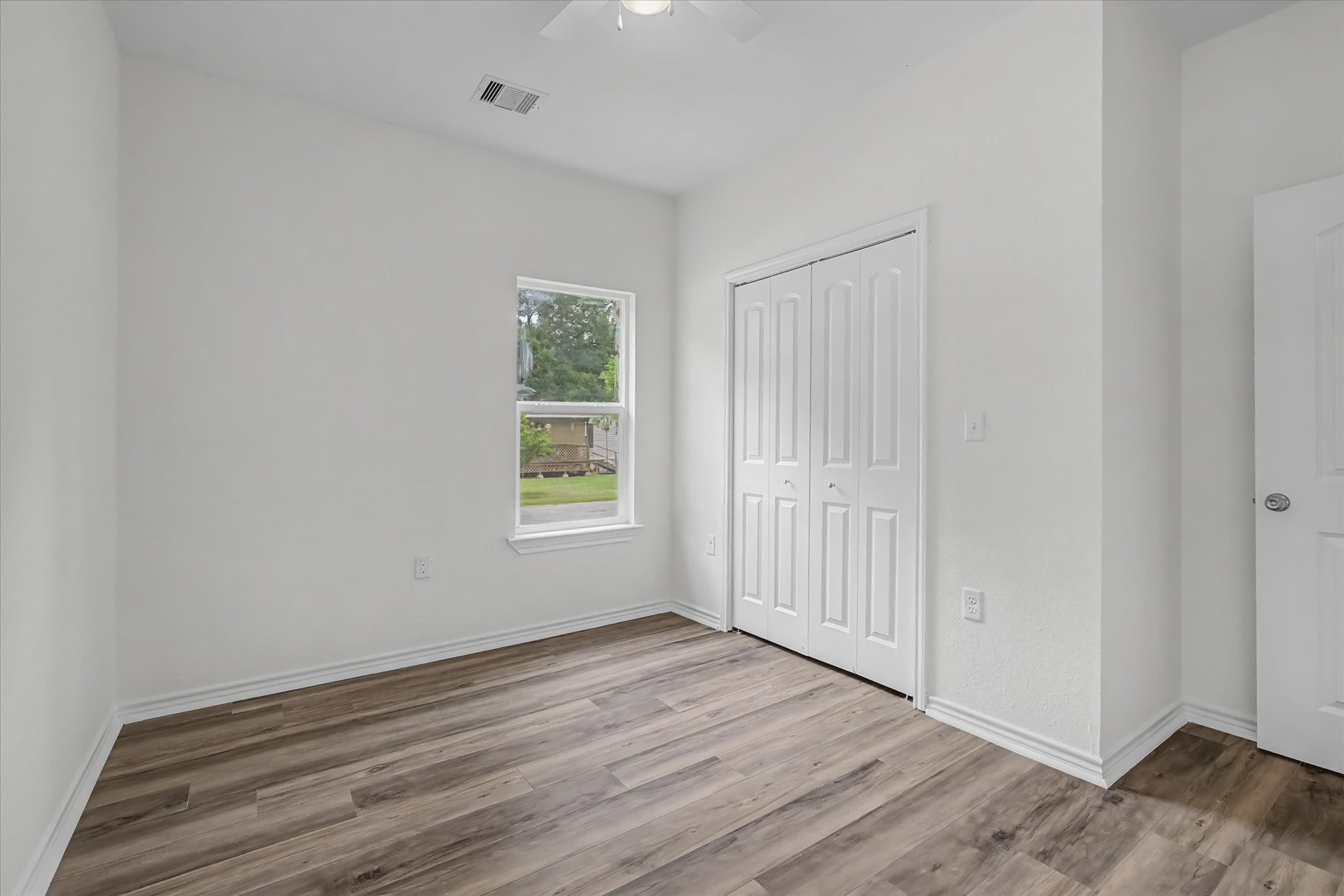 517 E Linney Street Property Photo 19