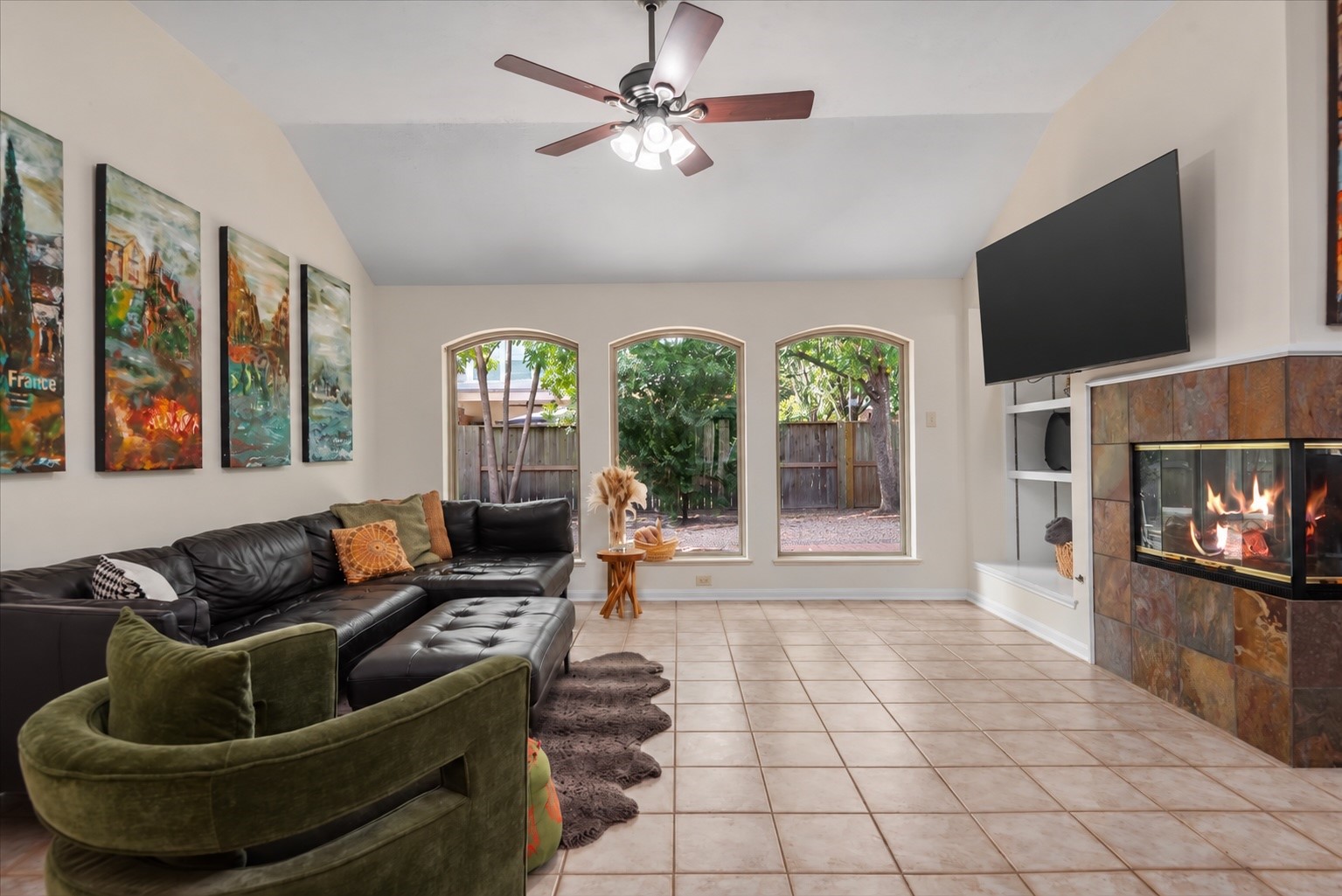 1103 Compass Cove Circle Property Photo 3