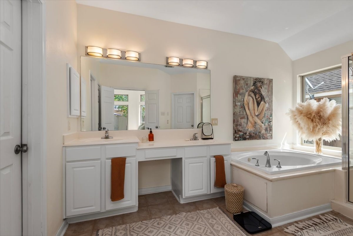 1103 Compass Cove Circle Property Photo 16