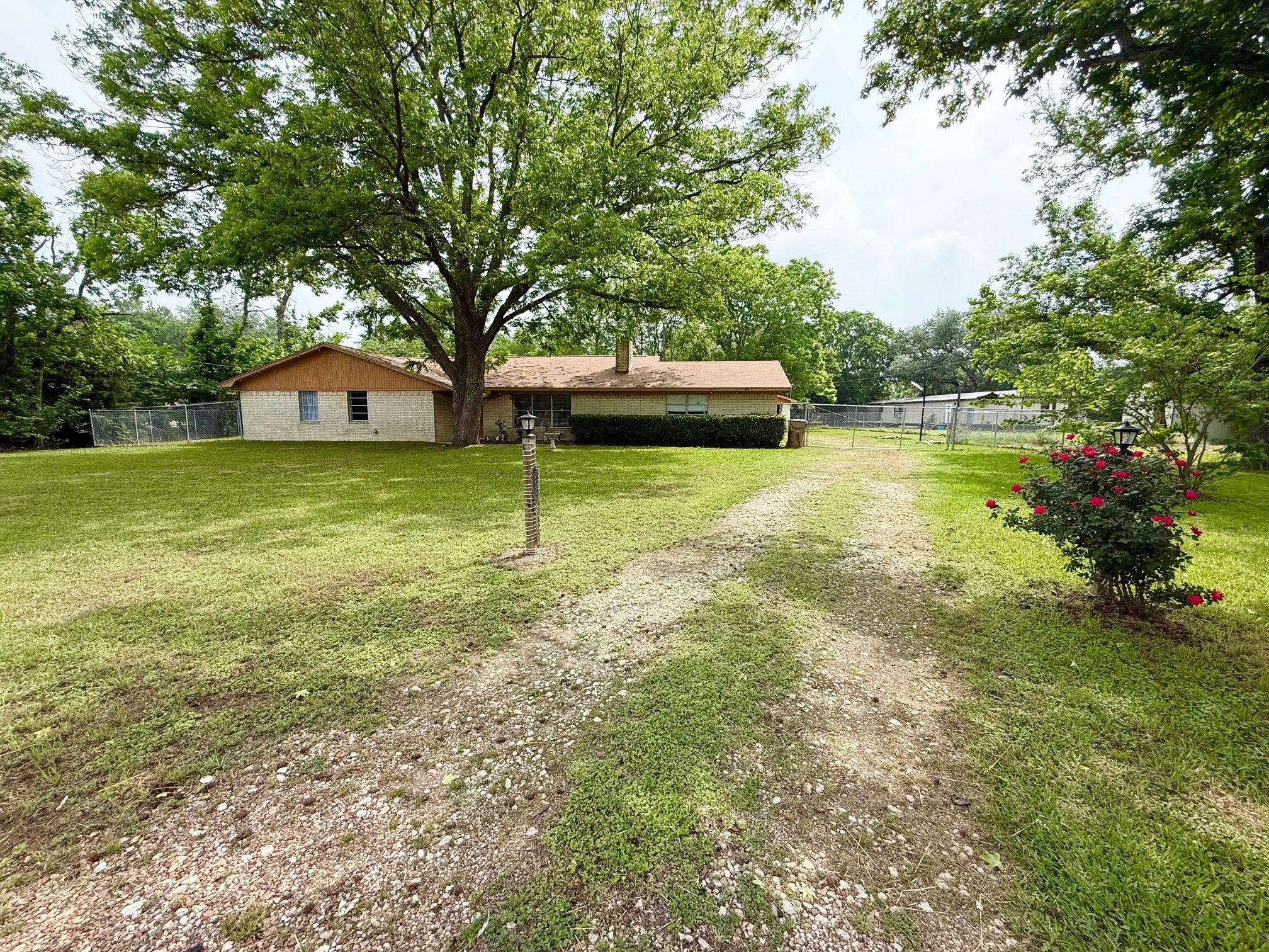 204 N Us Highway 287 Property Photo 1