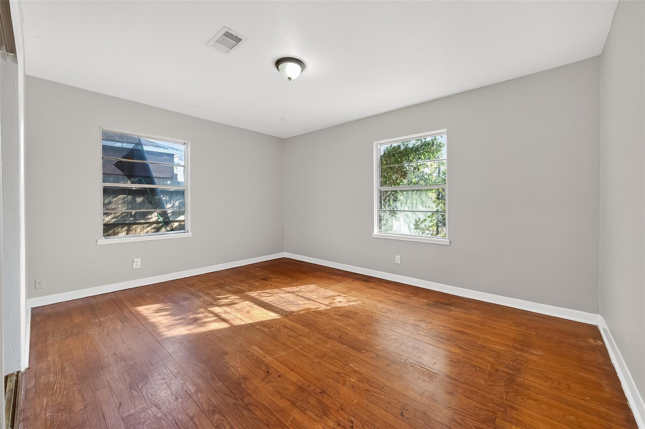 6127 Beldart Street Property Photo 12
