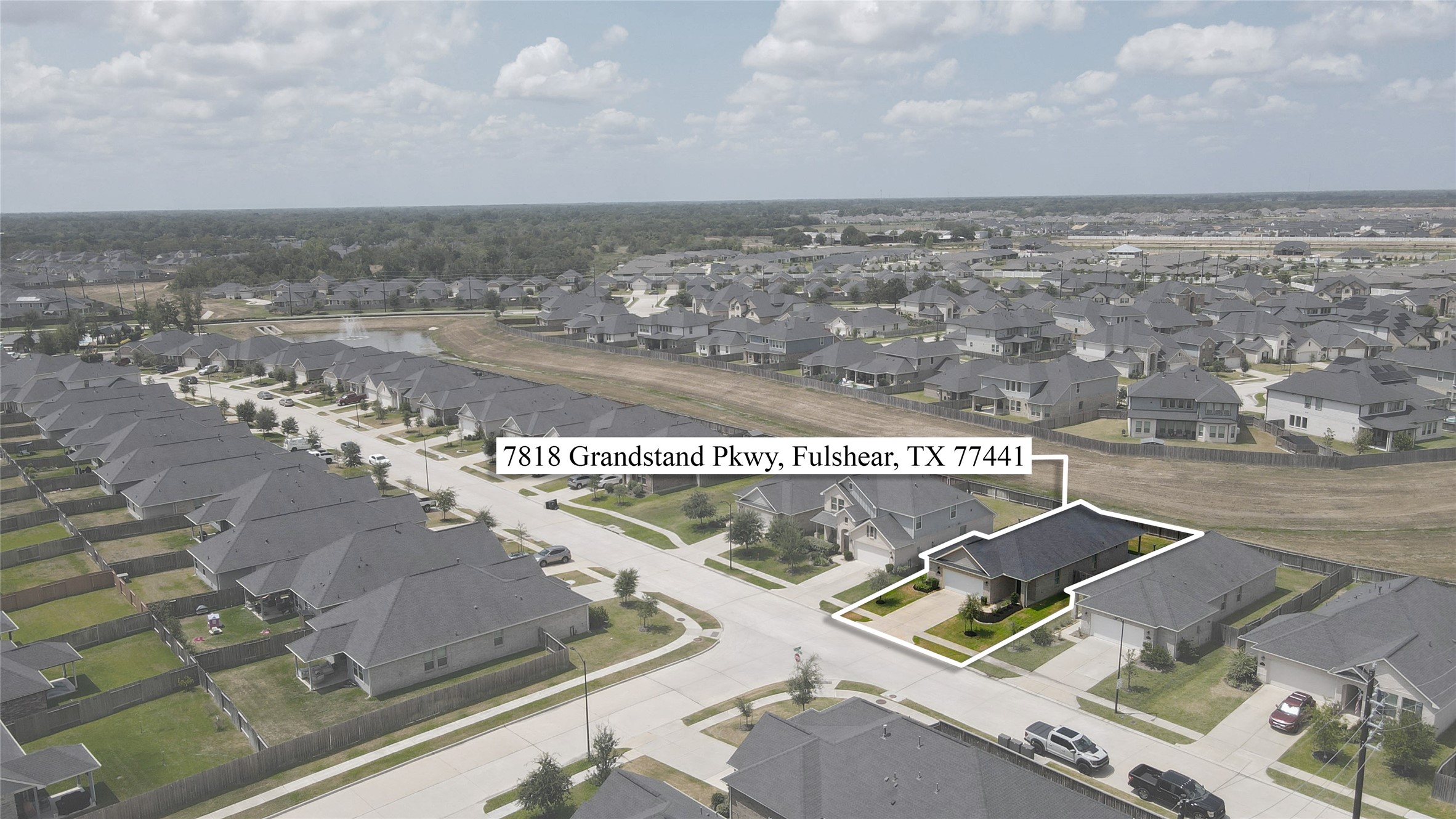 7818 Grandstand Parkway Property Photo 2