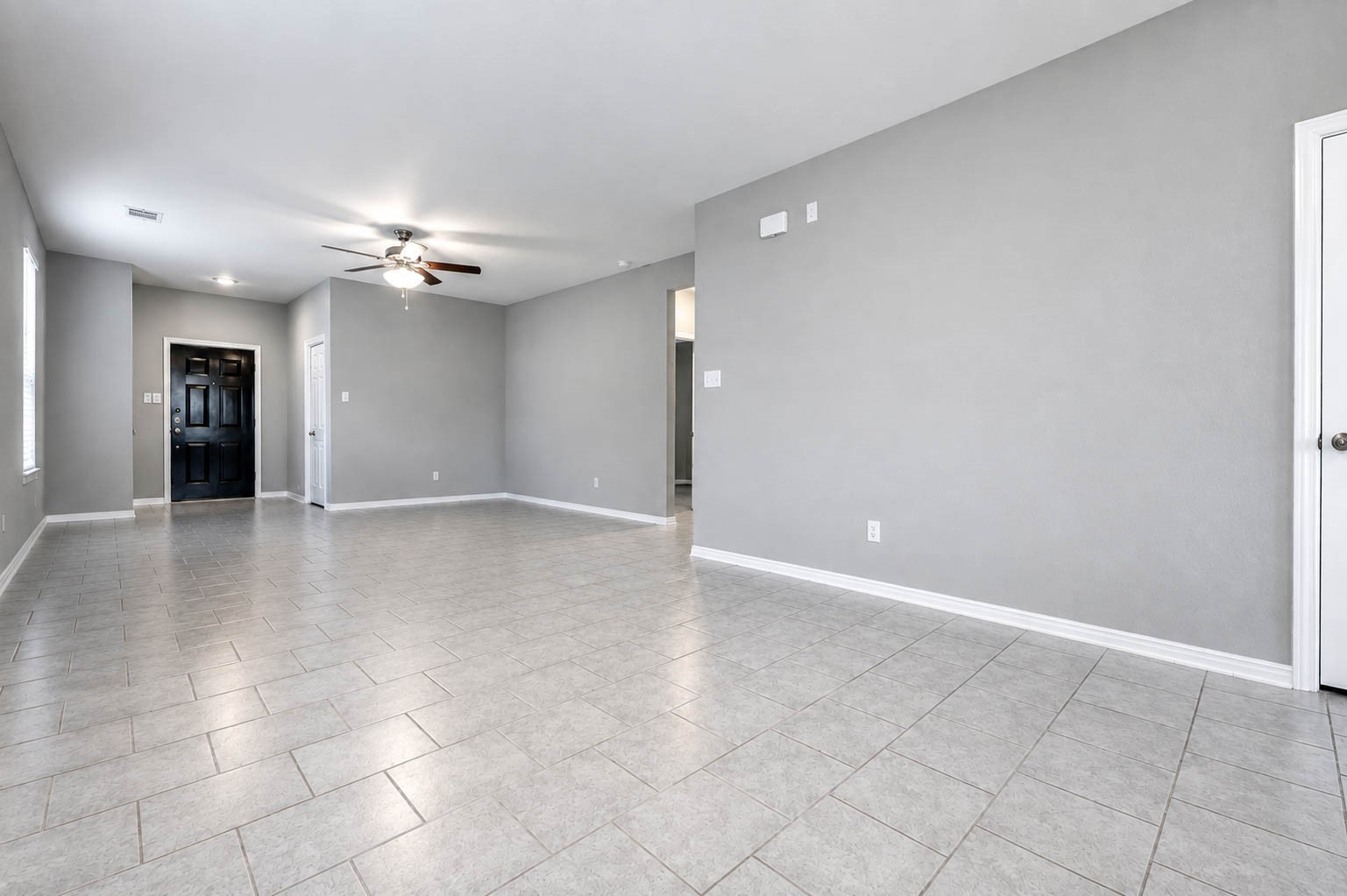 7818 Grandstand Parkway Property Photo 7