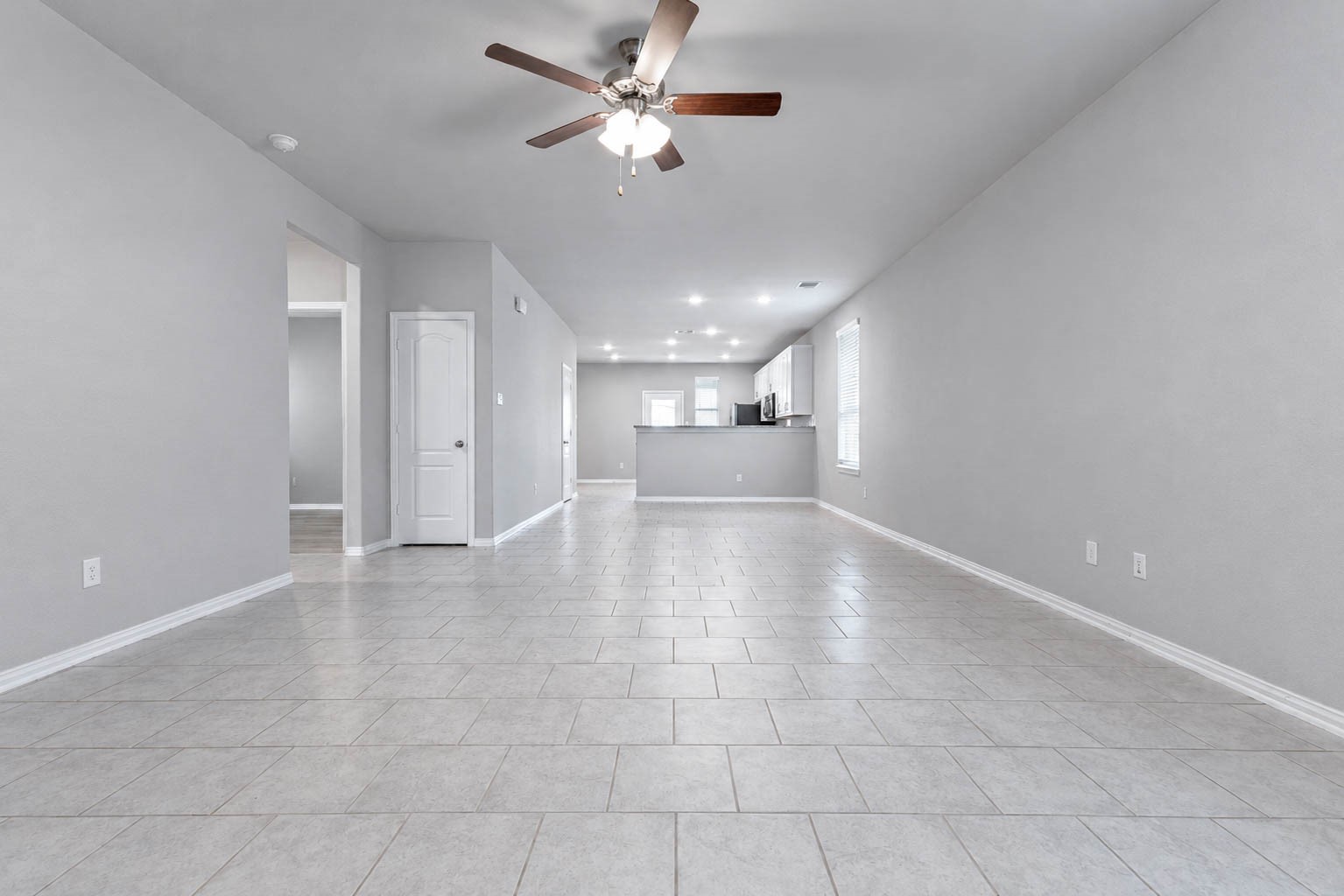 7818 Grandstand Parkway Property Photo 8