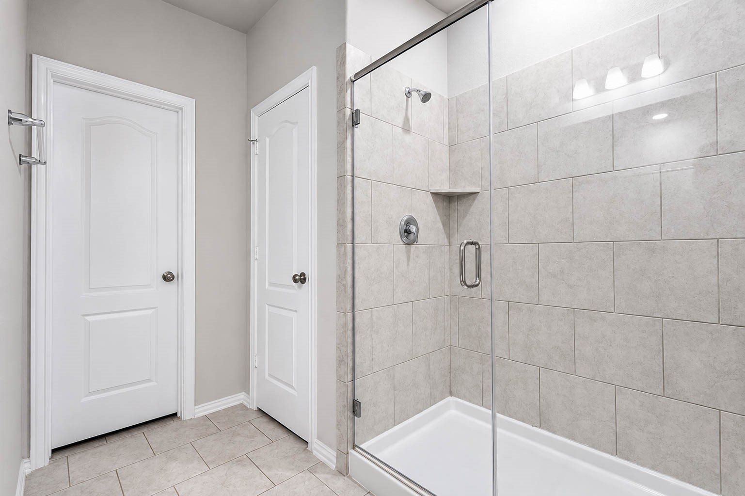 7818 Grandstand Parkway Property Photo 16