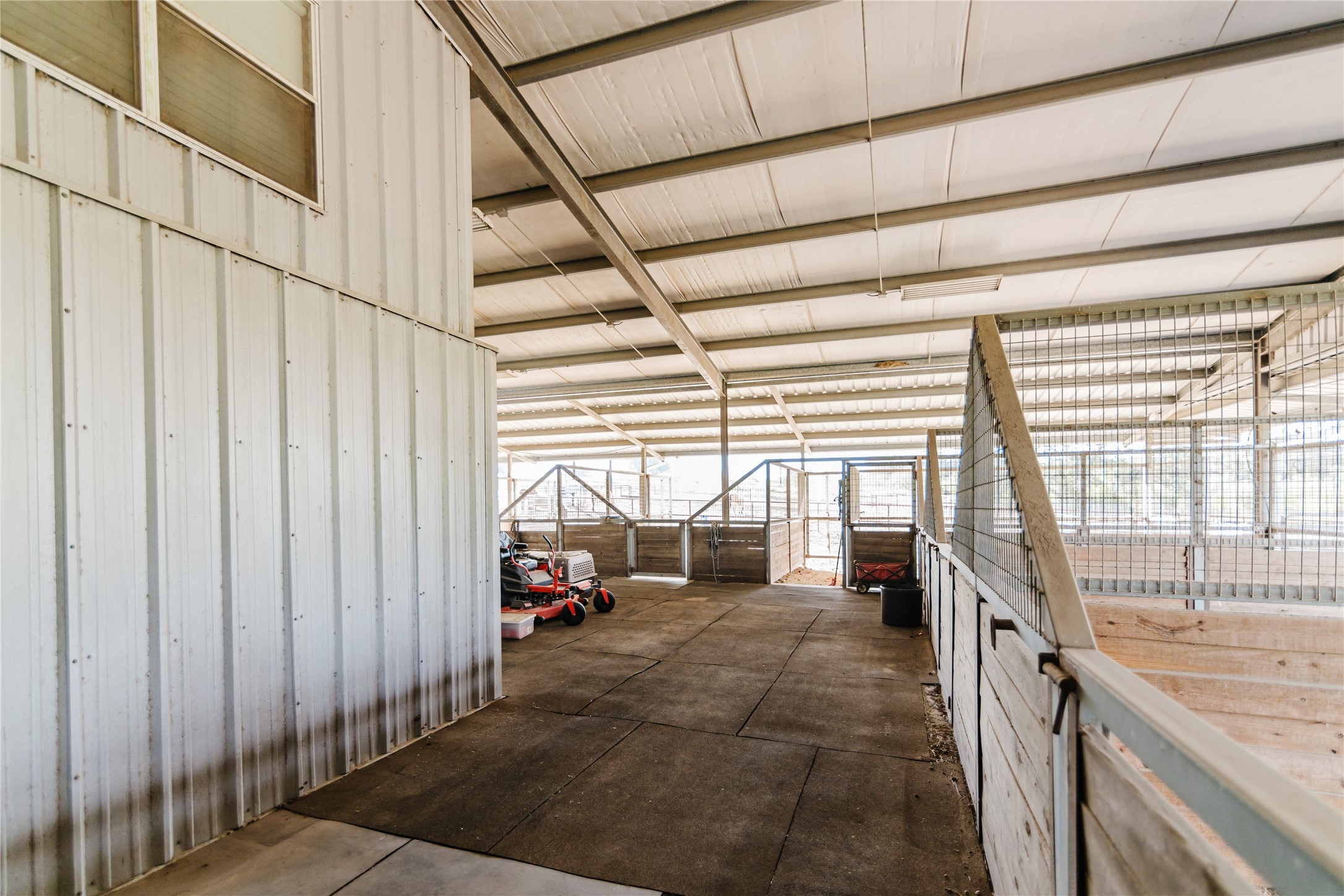 1440 Old Goliad Road Property Photo 13