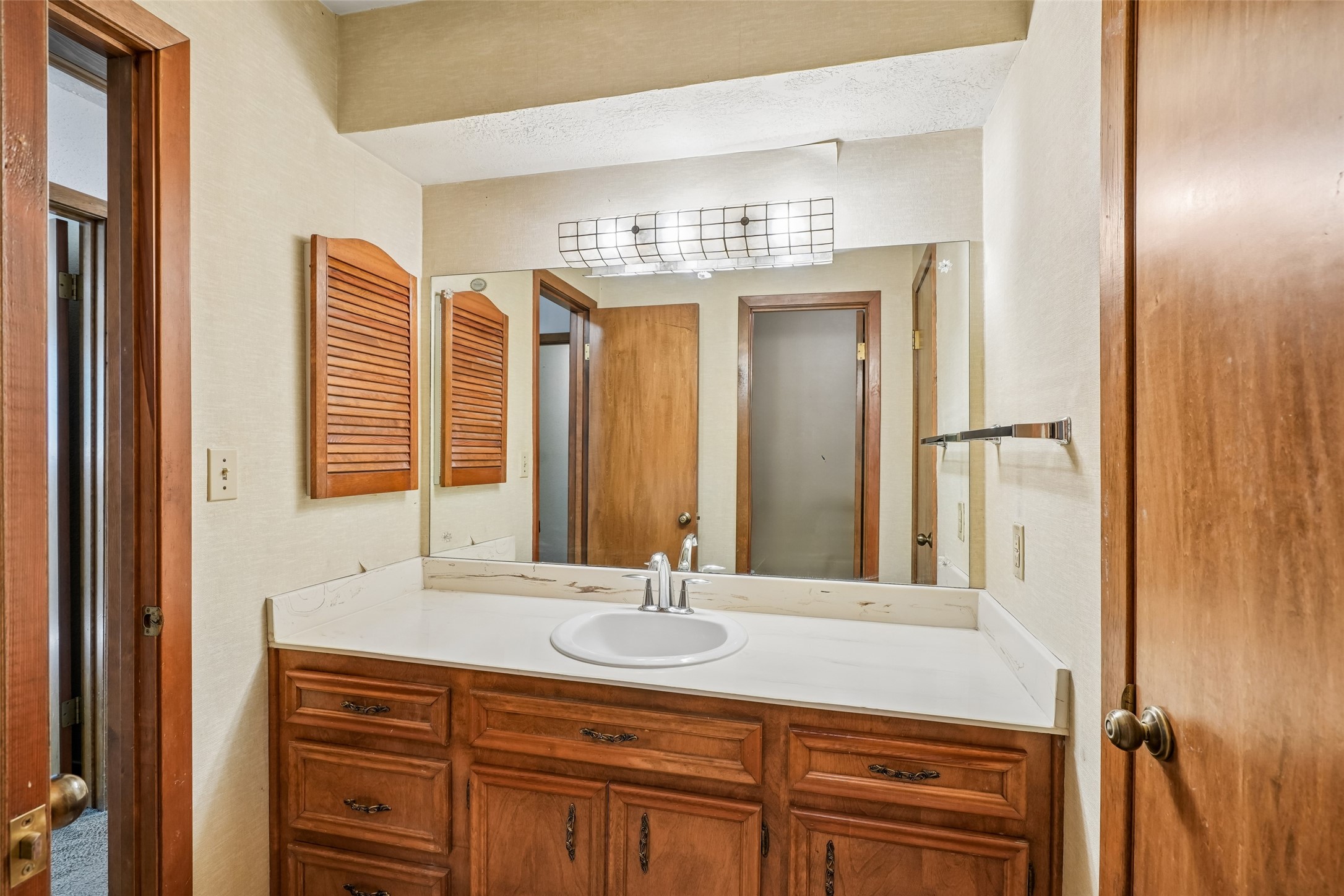 2275 Woodland Springs Street Property Photo 28
