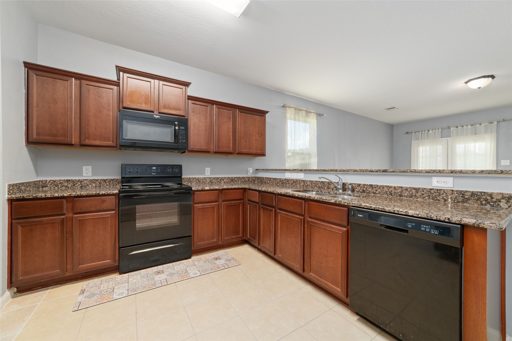 12054 Fairquarter Lane Property Photo 8